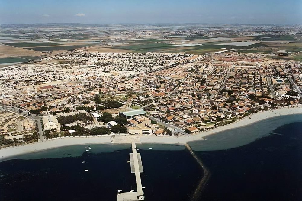 Villa en venta en Los Alcázares