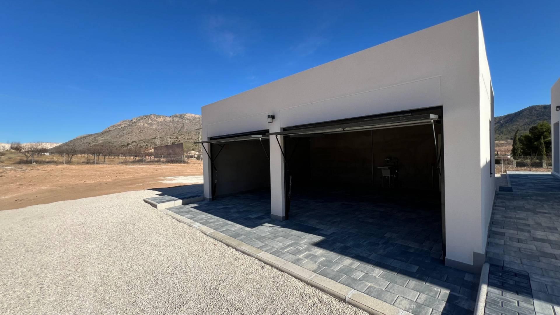 Villa for sale in Hondón de las Nieves