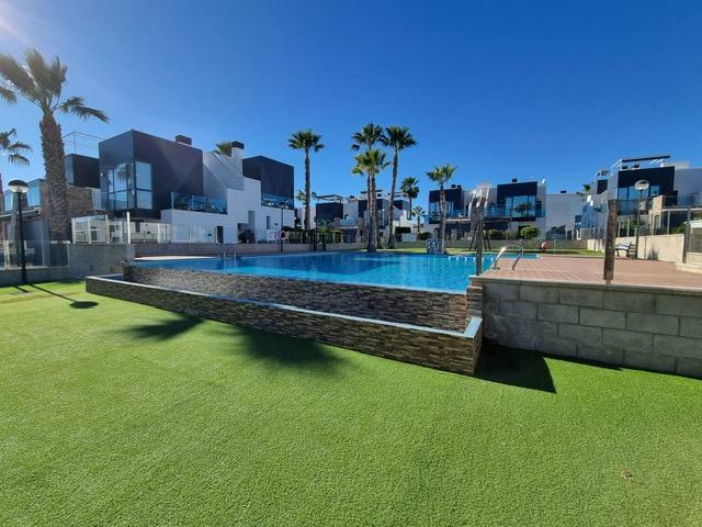 DUPLEX LOMAS DE CABO ROIG