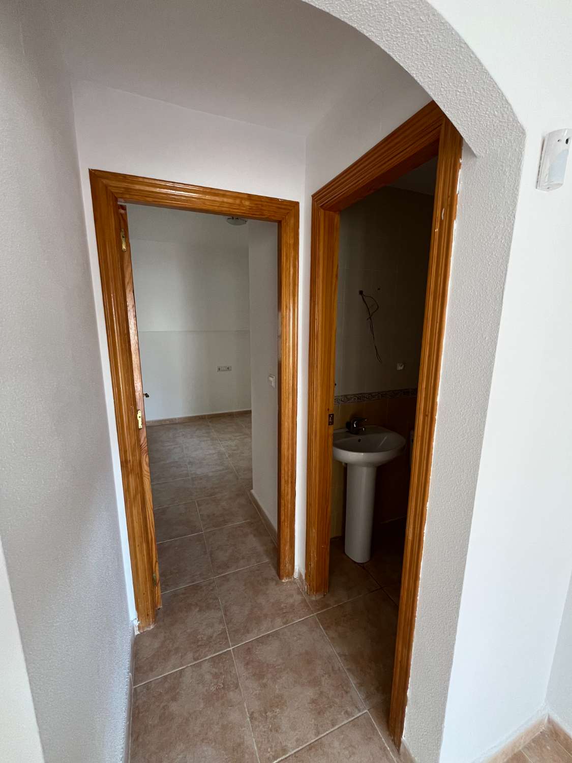 MACHEN SIE IHR ANGEBOT!! DUPLEX 2 SCHLAFZIMMER 2 BADEZIMMER MIT BLICK AUF LAS SALINAS!!