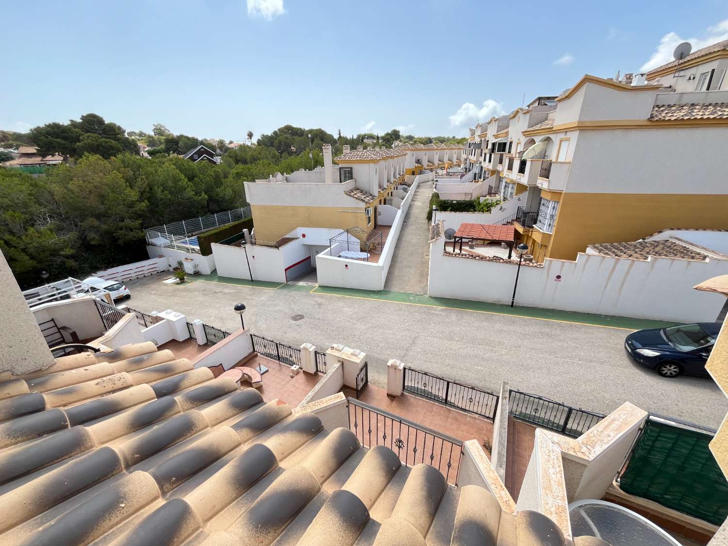 FAITES VOTRE OFFRE !! DUPLEX 2 CHAMBRES 2 SALLES DE BAINS AVEC VUE SUR LAS SALINAS !!