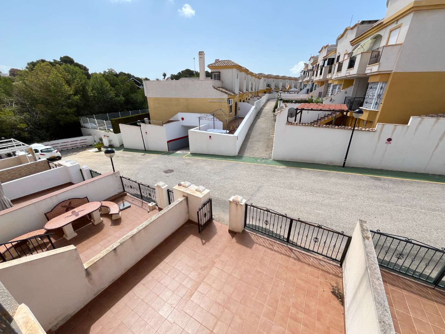 MAKE YOUR OFFER!! DUPLEX 2 BEDROOMS 2 BATHROOMS WITH VIEWS TO LAS SALINAS!!