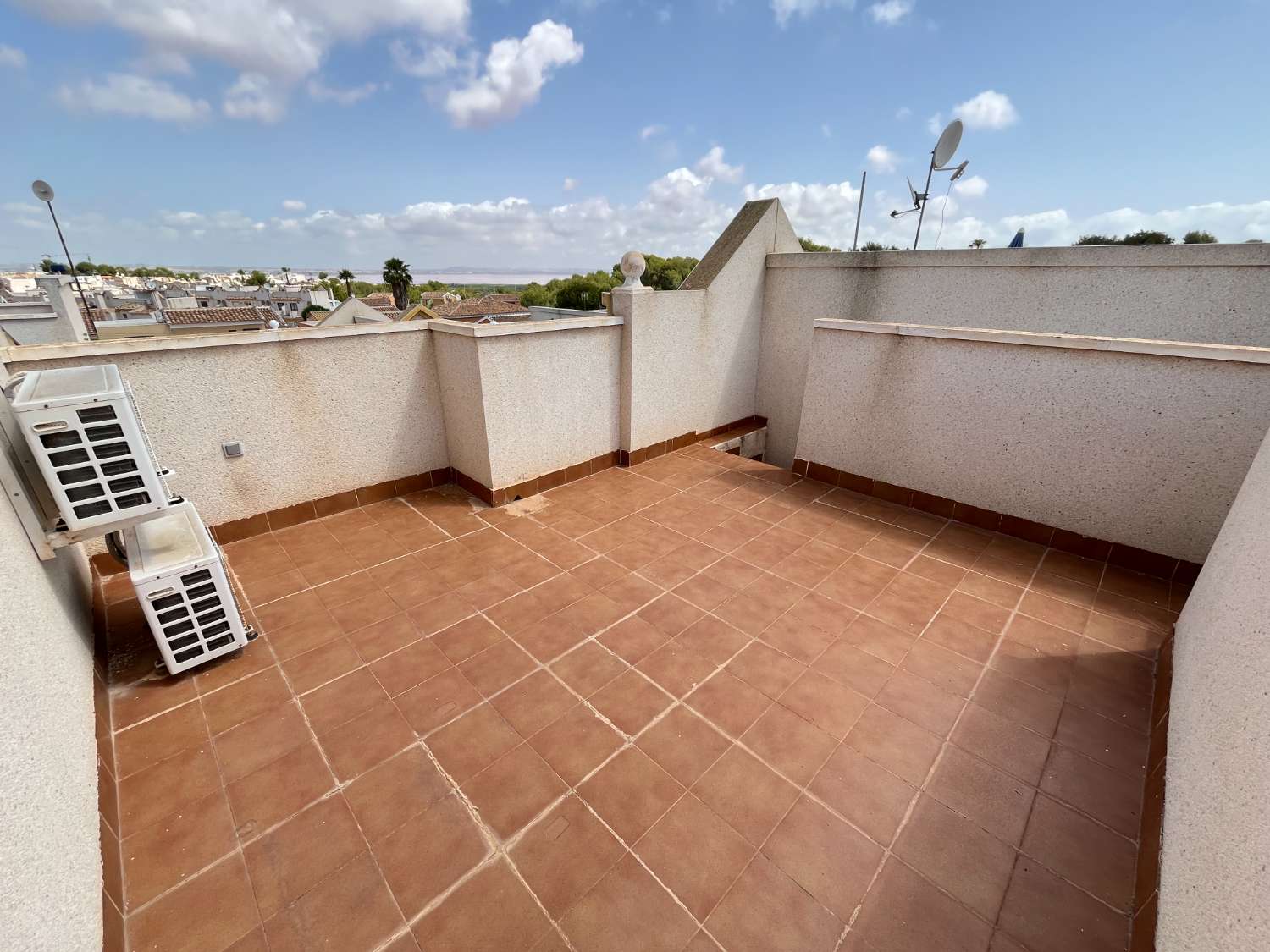 MAKE YOUR OFFER!! DUPLEX 2 BEDROOMS 2 BATHROOMS WITH VIEWS TO LAS SALINAS!!