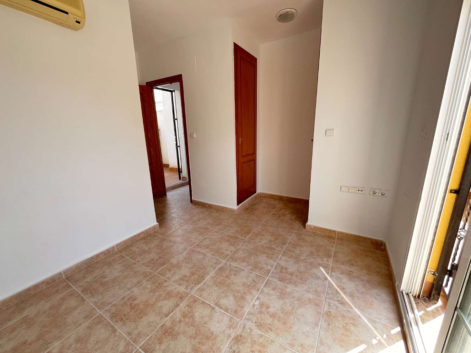 FAITES VOTRE OFFRE !! DUPLEX 2 CHAMBRES 2 SALLES DE BAINS AVEC VUE SUR LAS SALINAS !!