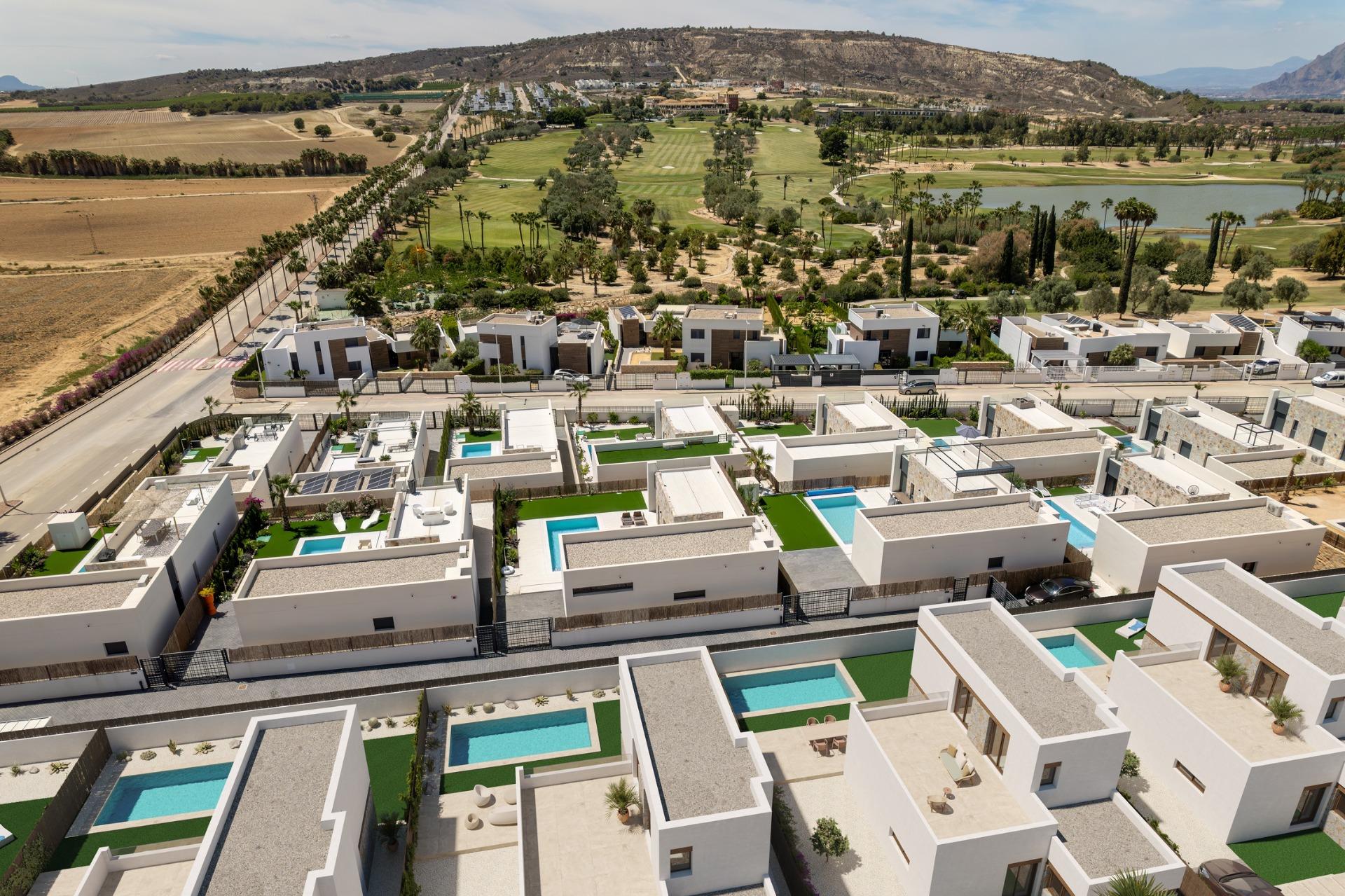Villa for sale in Algorfa