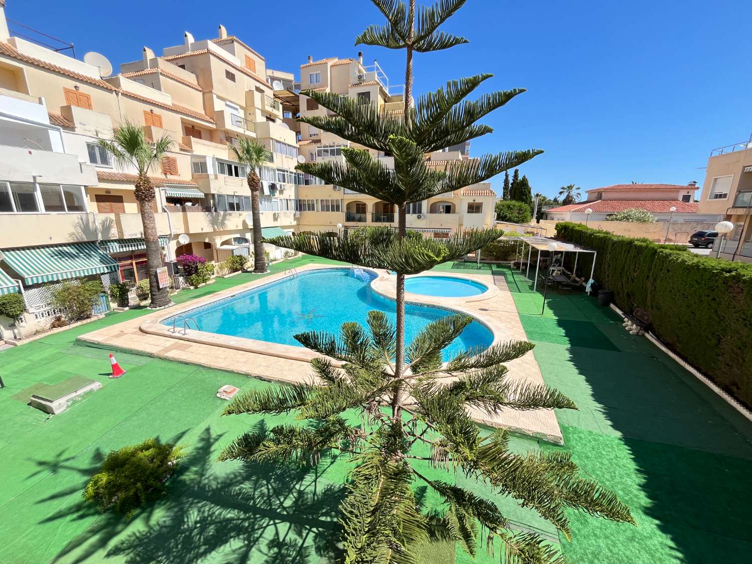 Duplex, 2 våningar till salu i Nueva Torrevieja - Aguas Nuevas