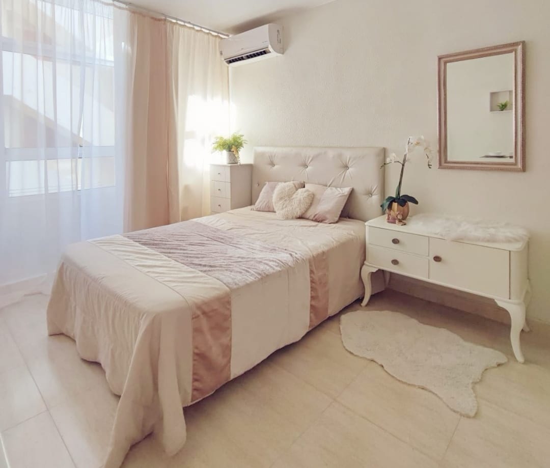 OPPORTUNITY!! RENOVATED STUDIO TO INVEST IN TORREVIEJA!!