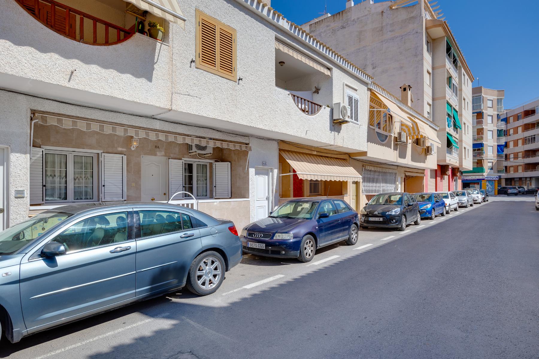 Bungalow salgai in Playa de los Naúfragos (Torrevieja)