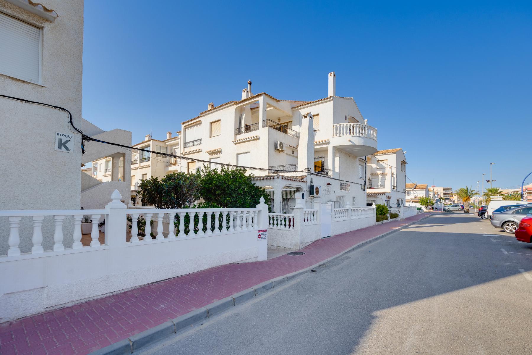 Bungalow salgai in El Acequión - Los Naúfragos (Torrevieja)