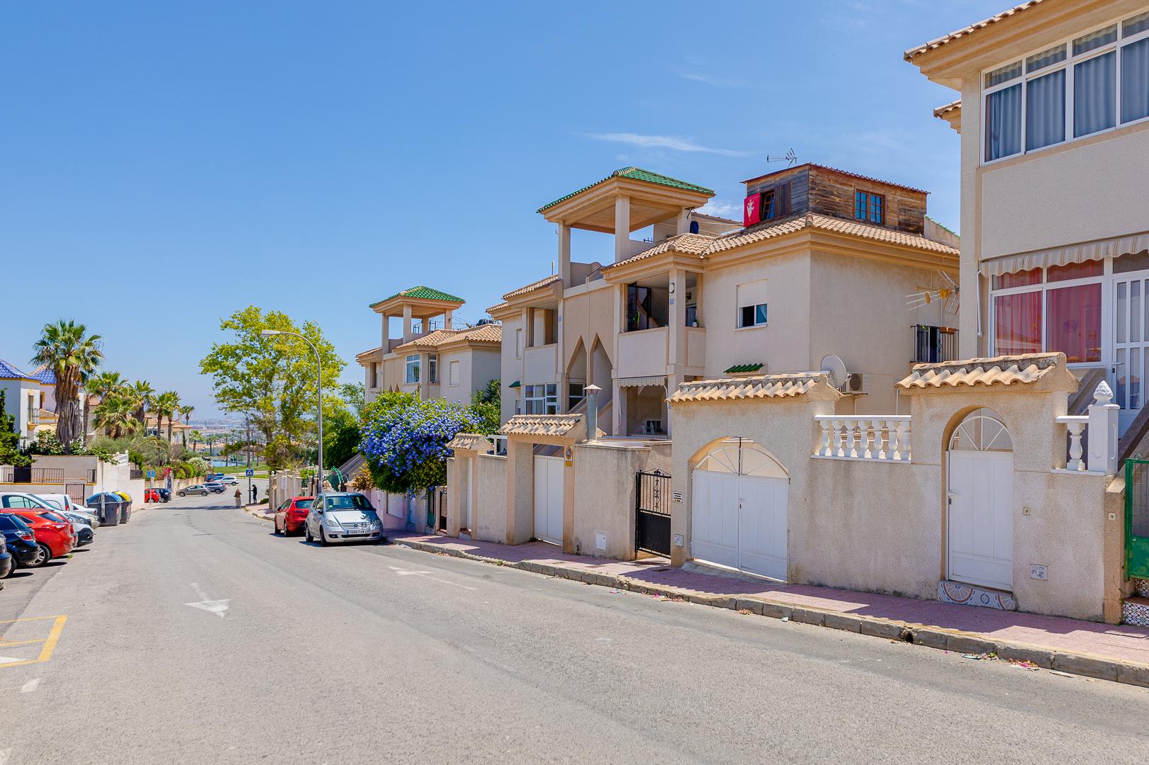 Bungalow til salgs til Orihuela Costa