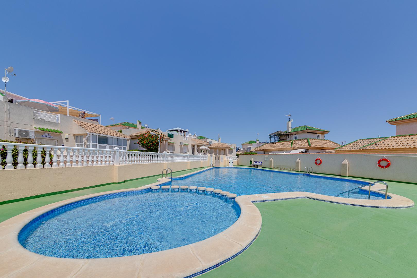 Bungalow te koop in Orihuela Costa