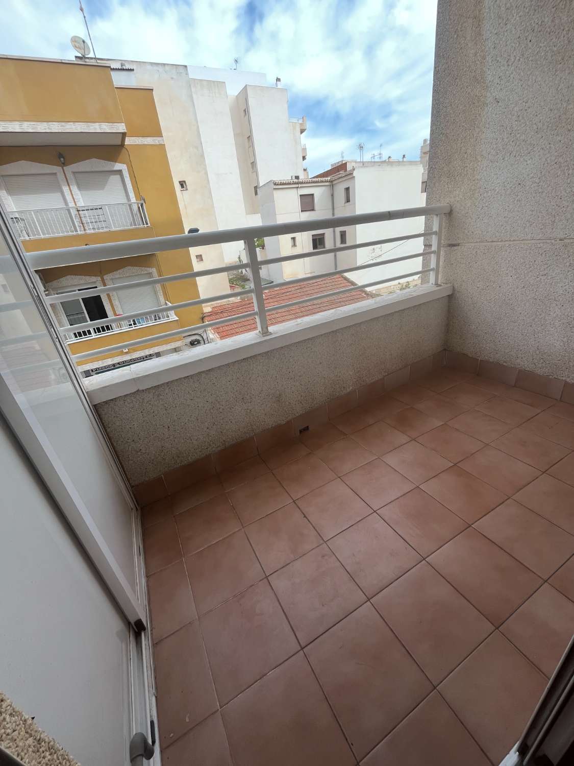 OPPORTUNITY TWO BEDROOMS 1500 METERS FROM THE BEACH