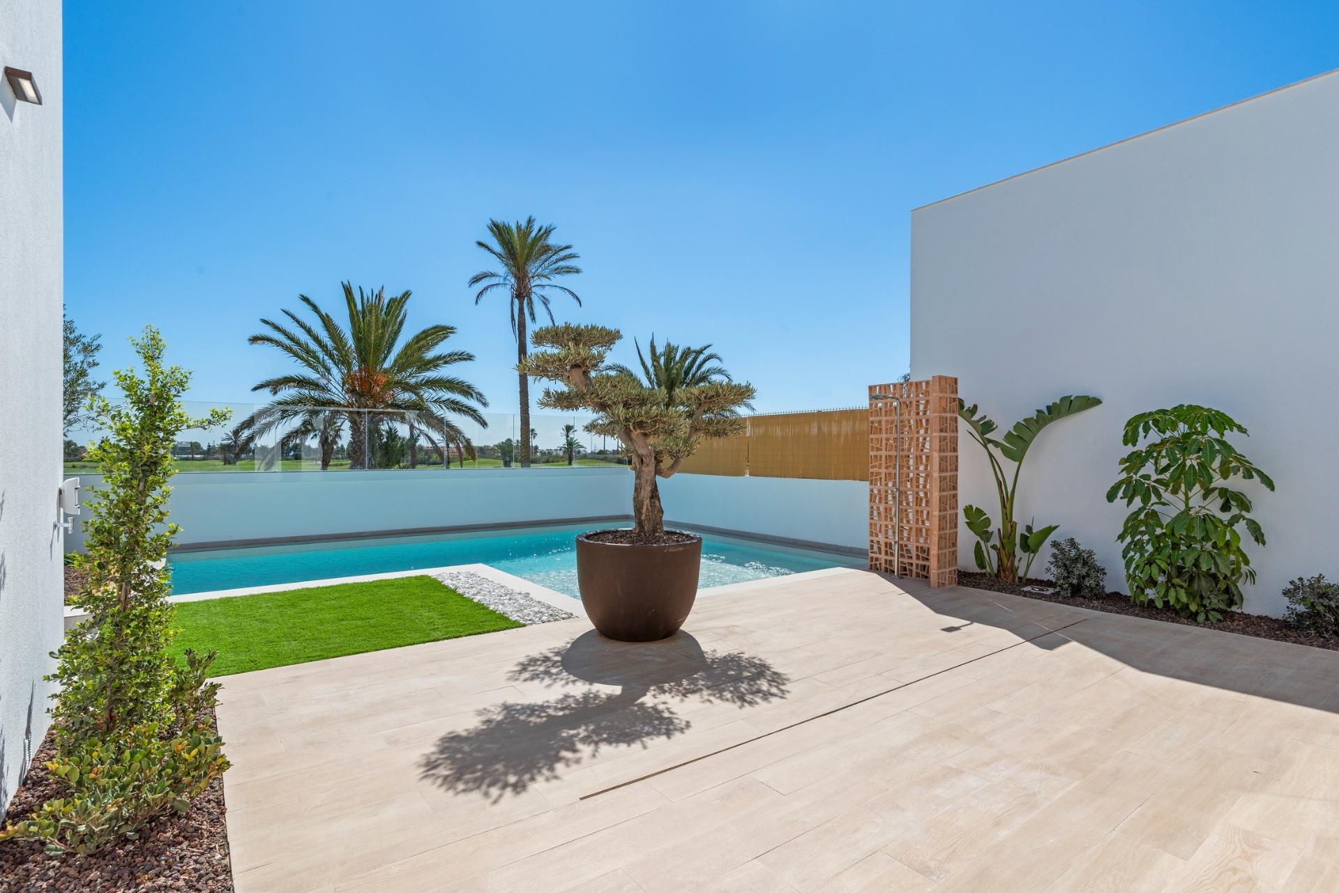 Villa for sale in Los Alcázares